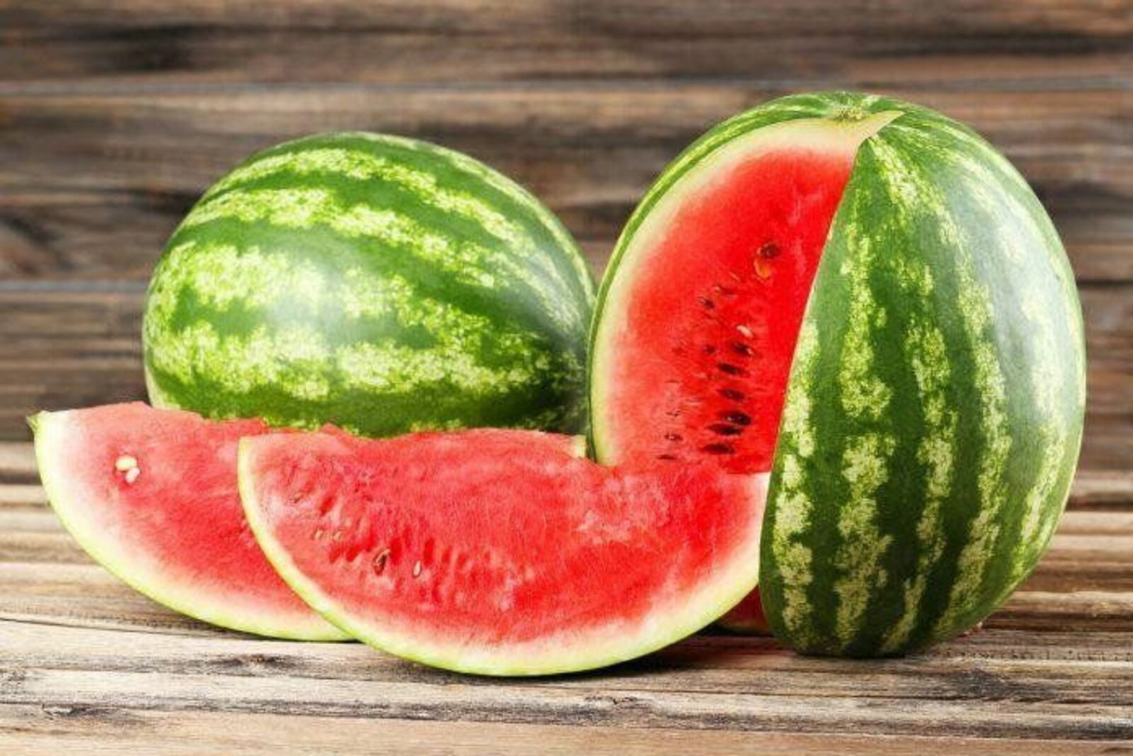  فوائد البطيخ الأحمر المجفف وأسعاره والممنوعين من تناوله 
